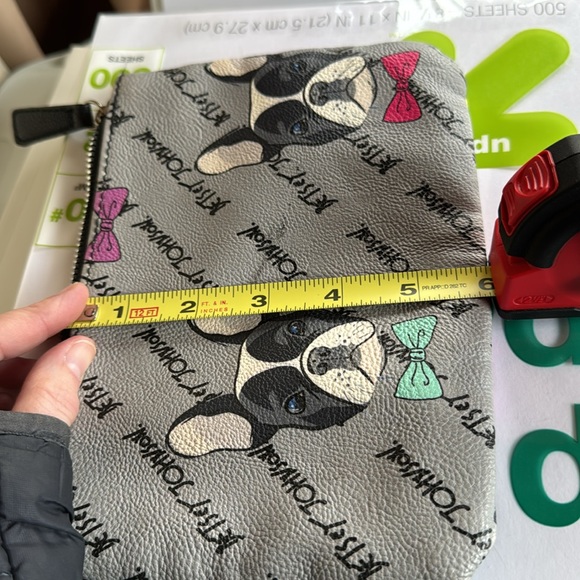 Betsy Johnson Dog zipped pouch - Picture 5 of 6